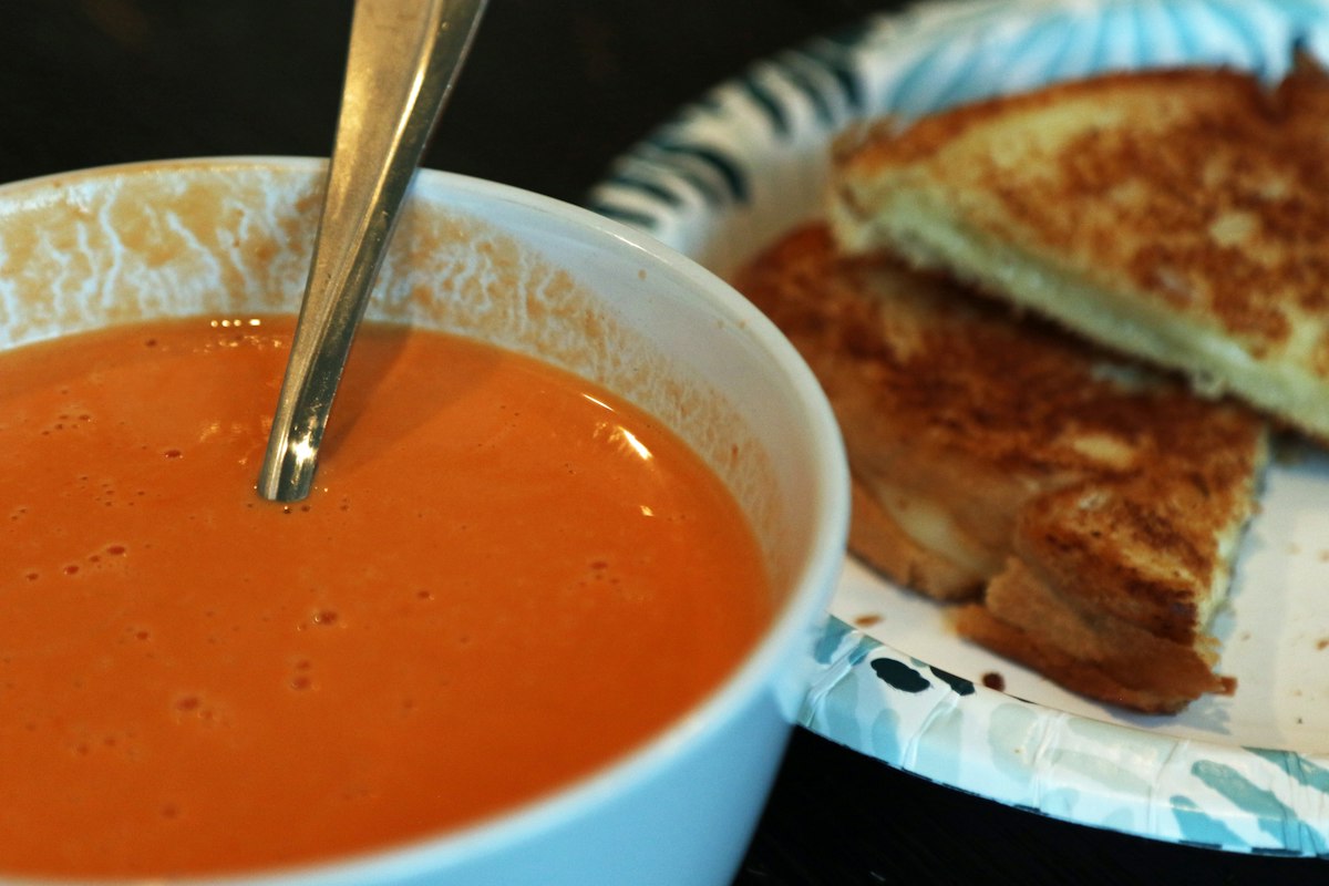 Creamy Tomato Basil Soup (Ready in 35 Minutes)